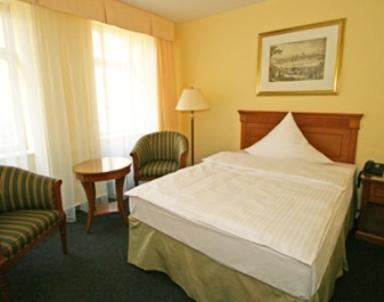 deckerts Hotel am Katharinenstift Lutherstadt Eisleben Rum bild